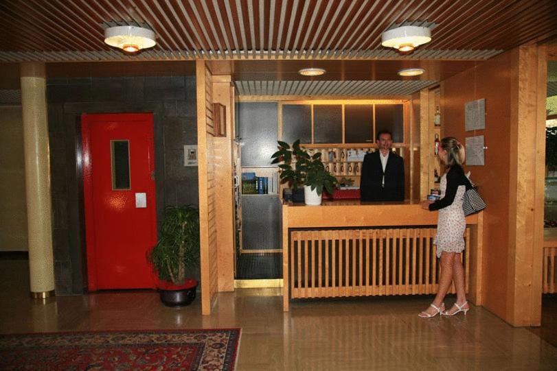 Albergo Benito ปอนเต เนลลัลปี ภายนอก รูปภาพ