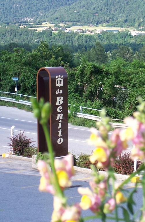 Albergo Benito ปอนเต เนลลัลปี ภายนอก รูปภาพ