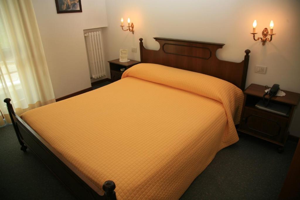 Albergo Benito ปอนเต เนลลัลปี ห้อง รูปภาพ