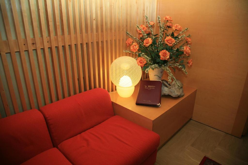 Albergo Benito ปอนเต เนลลัลปี ภายนอก รูปภาพ